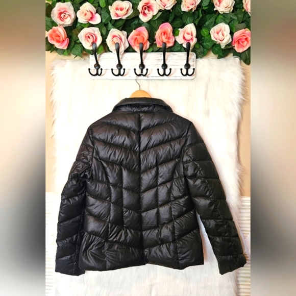 Guess Classic Down Filled Insulated Puffer Jacket - Picture 3 of 10